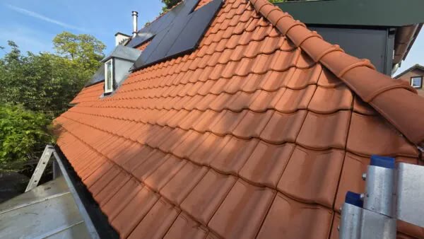 Dakpannen reinigen project 03 | Dakreinigingsdiensten